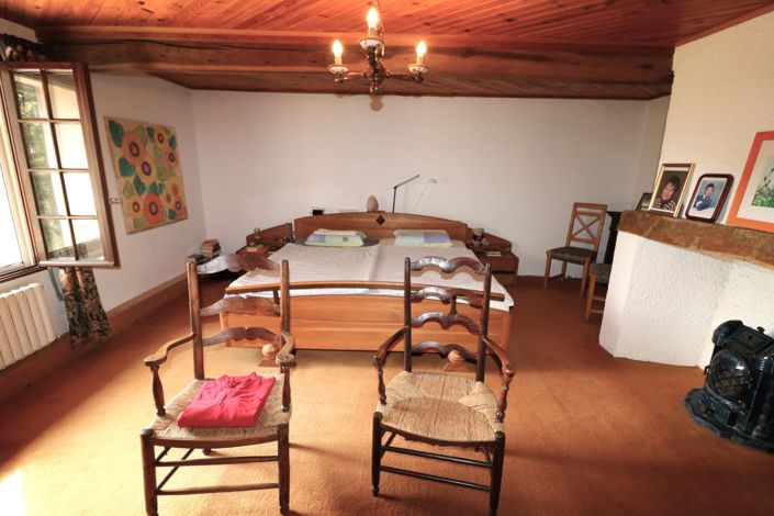 Image No.15-4 Bed House for sale
