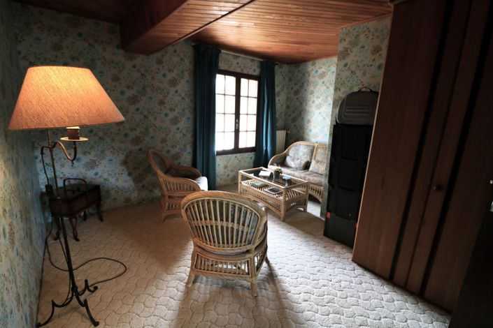 Image No.20-4 Bed House for sale