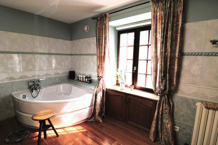 Image No.53-4 Bed House for sale