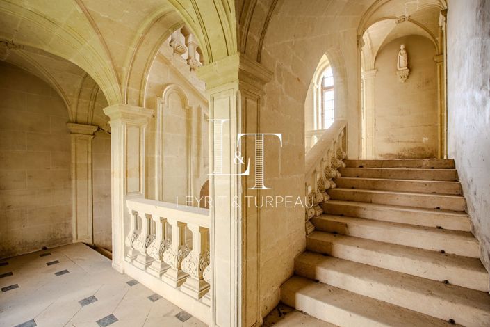 Image No.7-Propriété de 8 chambres à vendre