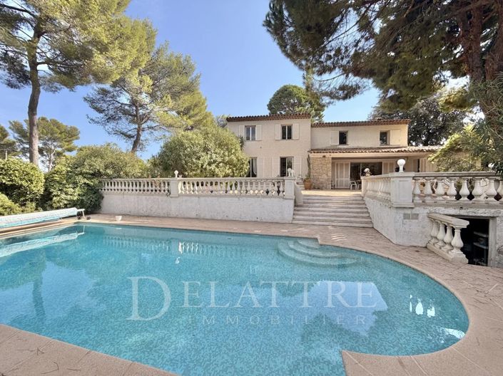 Image No.2-6 Bed House for sale