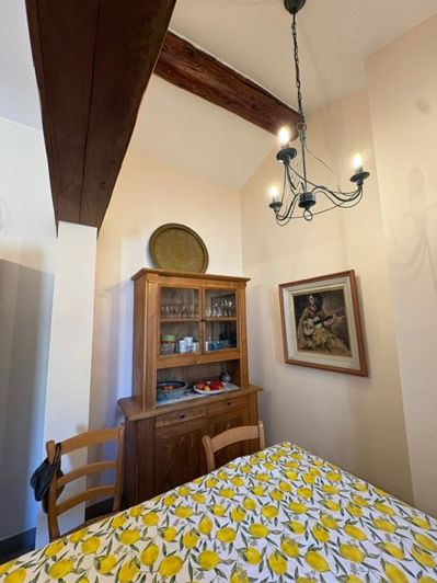 Image No.11-6 Bed House for sale