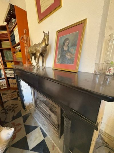Image No.2-6 Bed House for sale