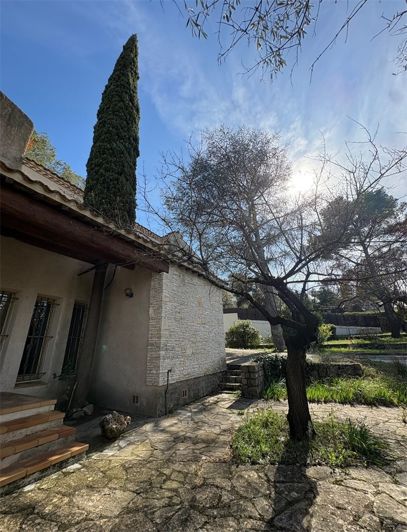Image No.17-5 Bed House for sale