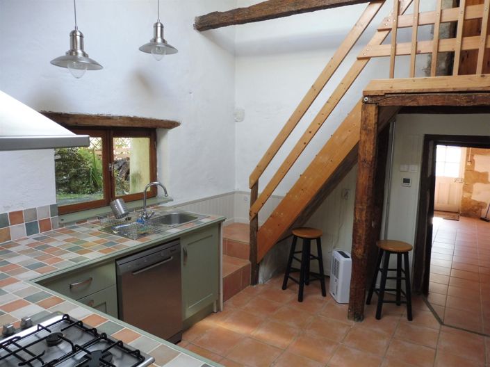 Image No.11-3 Bed House for sale