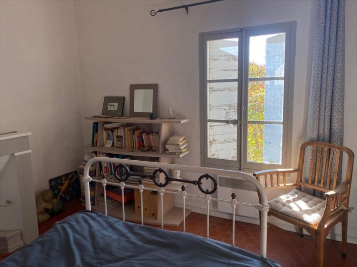 Image No.16-6 Bed House for sale