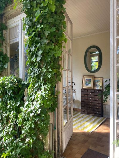 Image No.8-6 Bed House for sale