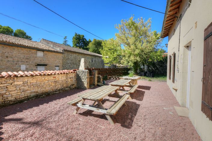 Image No.14-4 Bed House for sale