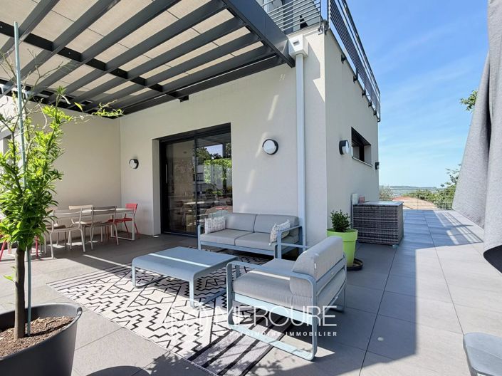 Image No.3-4 Bed House for sale