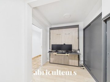 a05cru9bn7d1a26b12