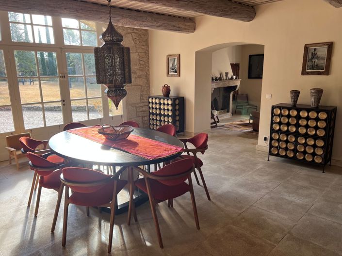 Image No.14-6 Bed Property for sale