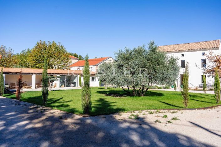 Image No.4-6 Bed House for sale