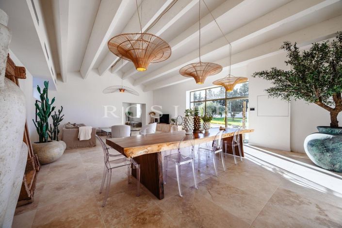Image No.6-6 Bed House for sale
