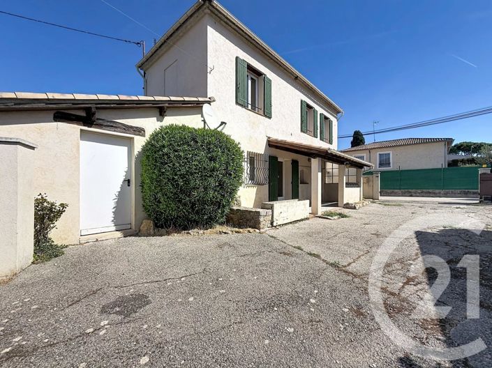 Image No.11-3 Bed House for sale