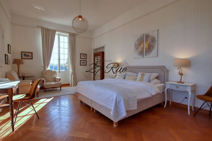 Image No.19-9 Bed Property for sale