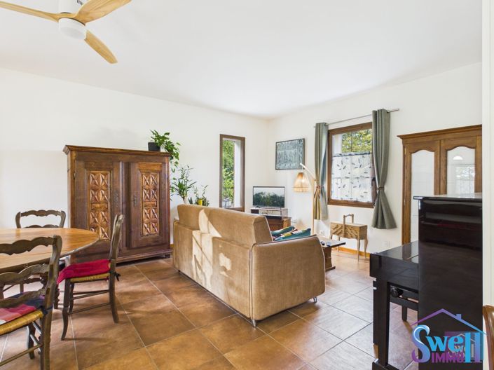Image No.8-4 Bed House for sale
