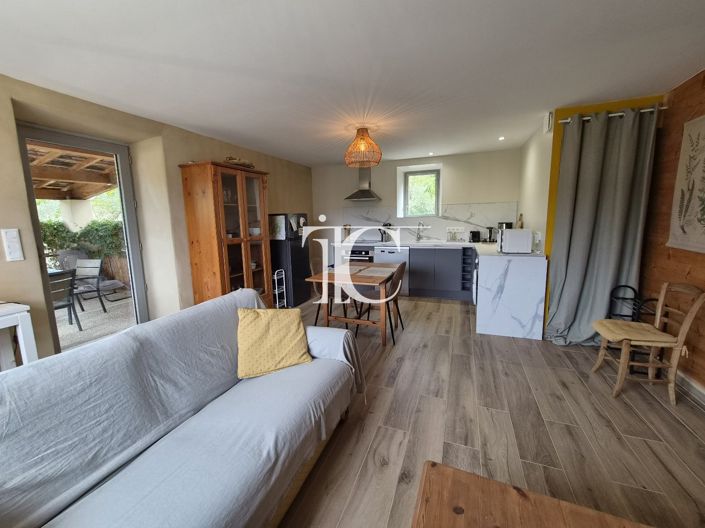 Image No.17-7 Bed House for sale