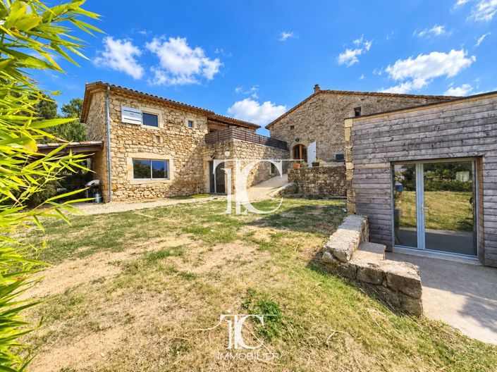 Image No.20-7 Bed House for sale