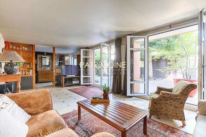 Image No.5-3 Bed House for sale