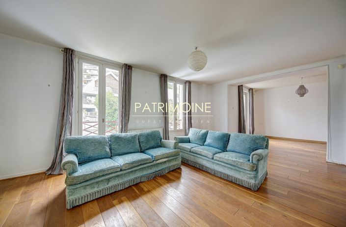 Image No.3-5 Bed House for sale