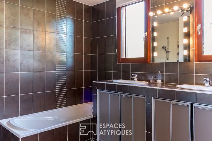 Image No.9-3 Bed House for sale