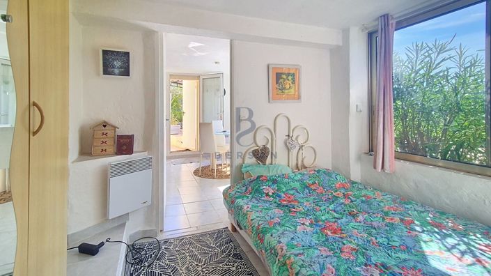 Image No.16-5 Bed House for sale