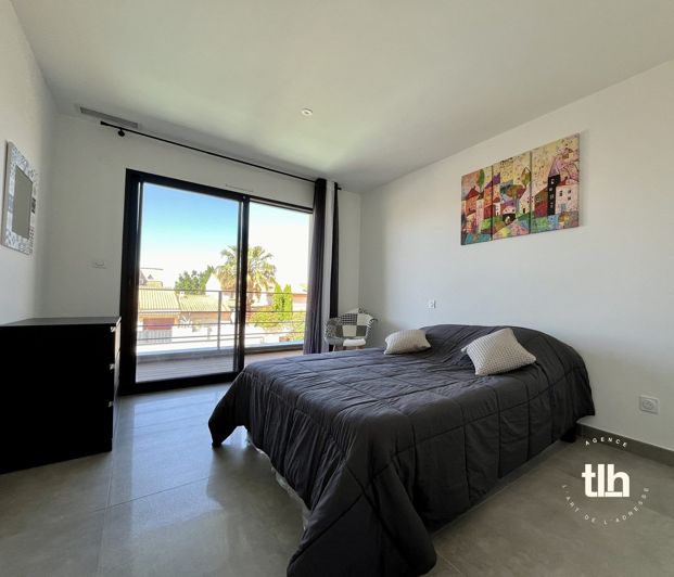Image No.14-3 Bed House for sale