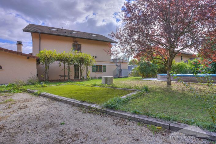 Image No.16-5 Bed House for sale
