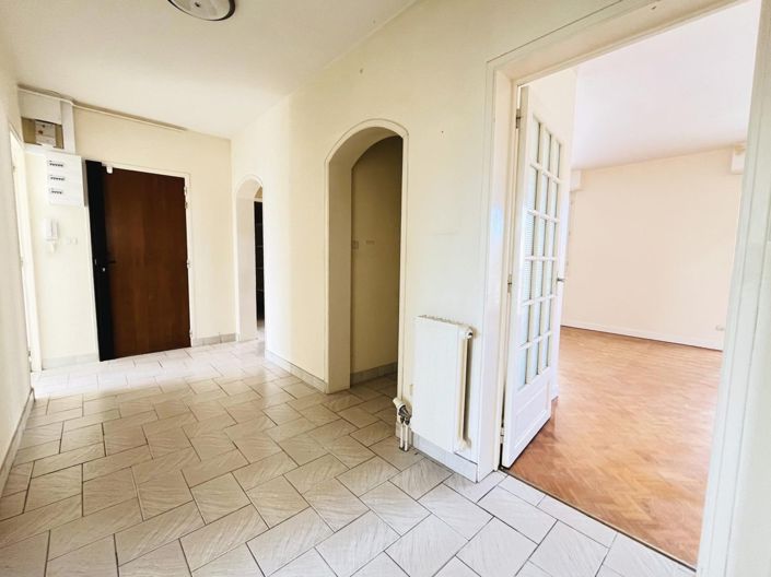 Image No.8-3 Bed Apartment for sale
