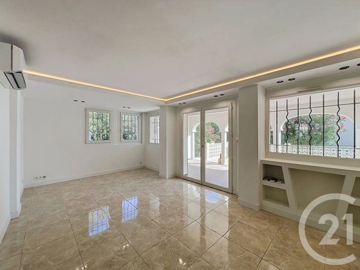 Image No.12-4 Bed House for sale