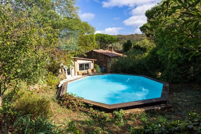 Image No.18-5 Bed House for sale