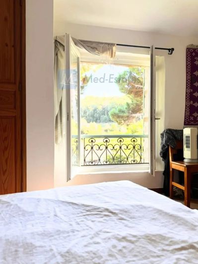 Image No.9-5 Bed House for sale