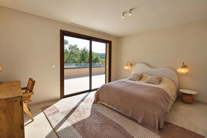 Image No.13-4 Bed House for sale