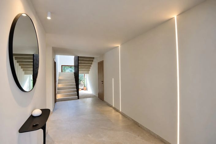 Image No.8-4 Bed House for sale