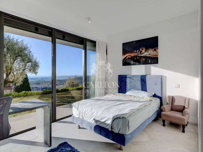 Image No.16-4 Bed House for sale