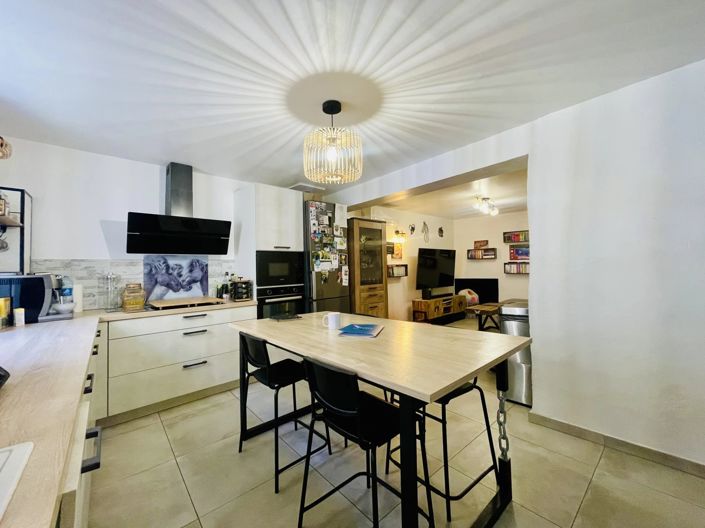 Image No.2-2 Bed House for sale