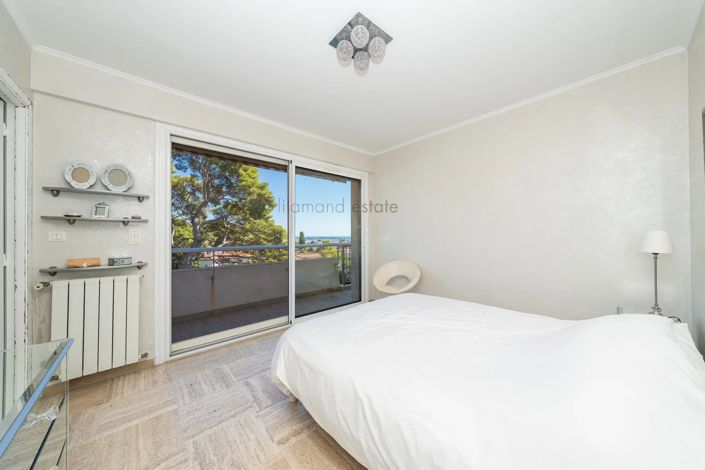 Image No.9-3 Bed Apartment for sale