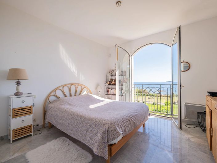 Image No.6-3 Bed Apartment for sale