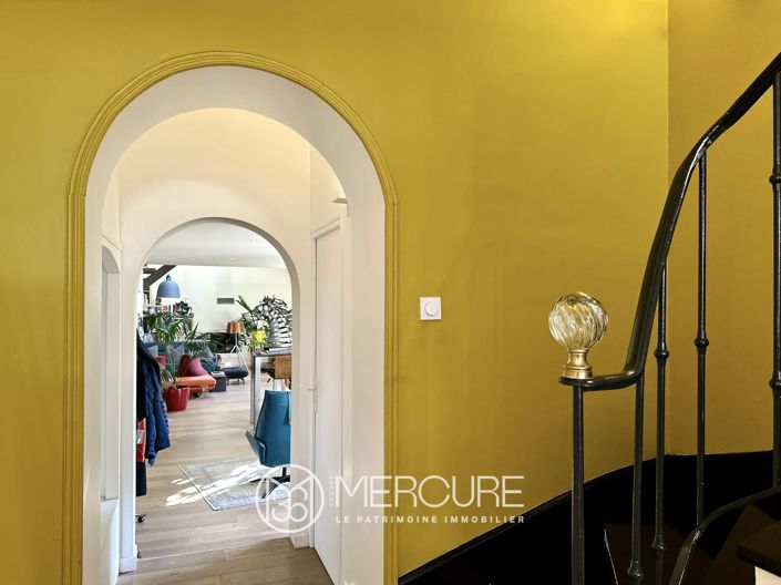 Image No.6-5 Bed House for sale