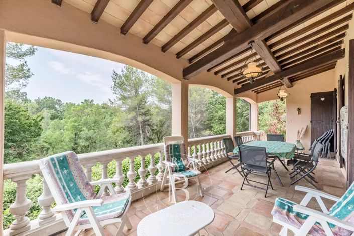 Image No.10-6 Bed House for sale