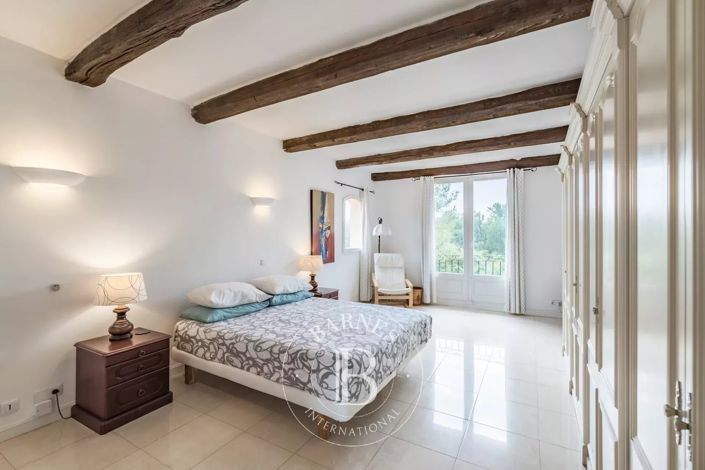 Image No.11-6 Bed House for sale