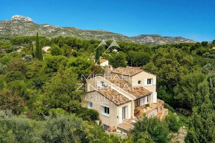 Image No.17-4 Bed House for sale