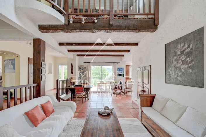 Image No.4-4 Bed House for sale