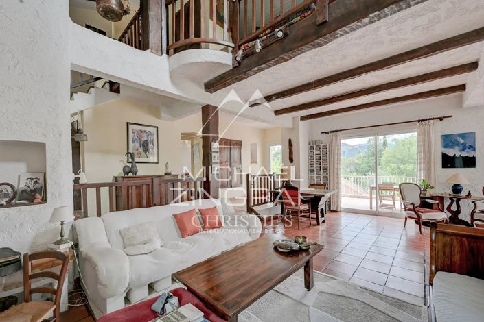 Image No.7-4 Bed House for sale