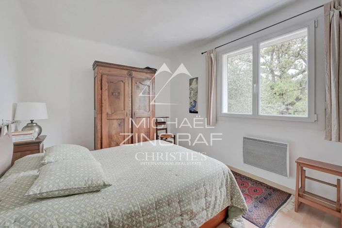Image No.8-4 Bed House for sale