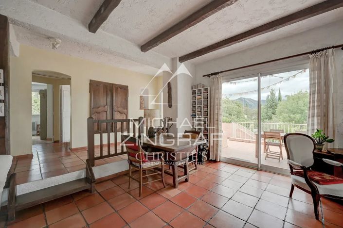 Image No.9-4 Bed House for sale