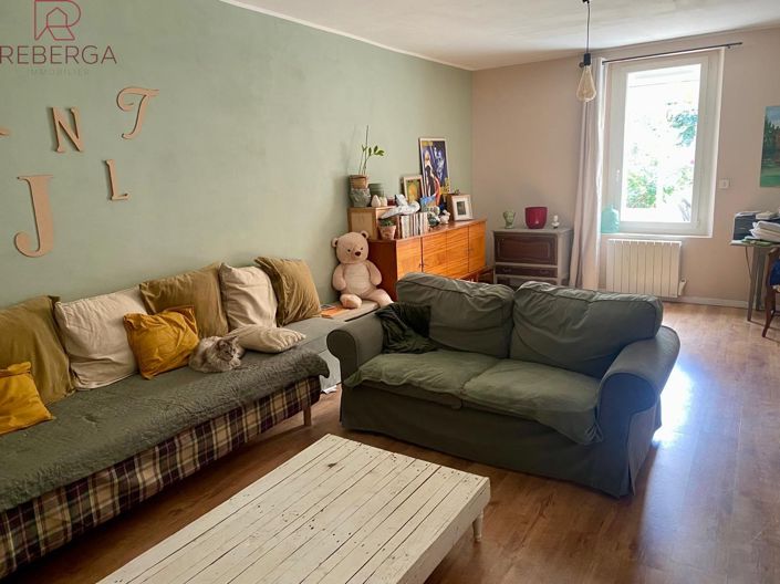 Image No.2-6 Bed House for sale