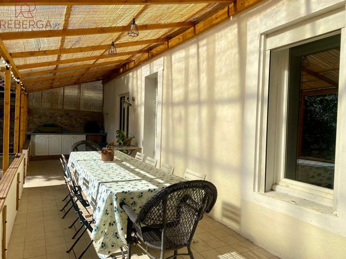 Image No.25-6 Bed House for sale