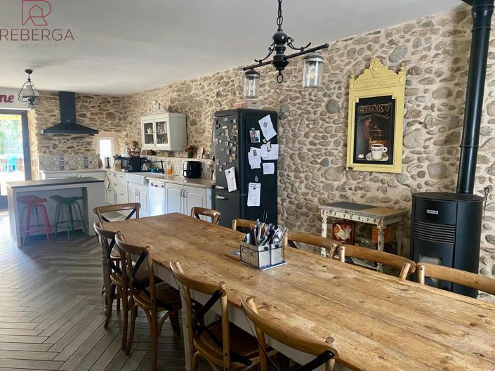 Image No.5-6 Bed House for sale