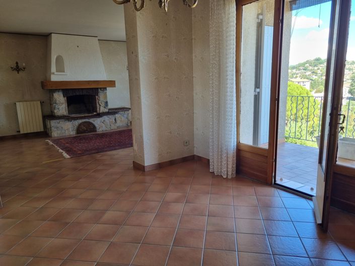 Image No.9-4 Bed House for sale